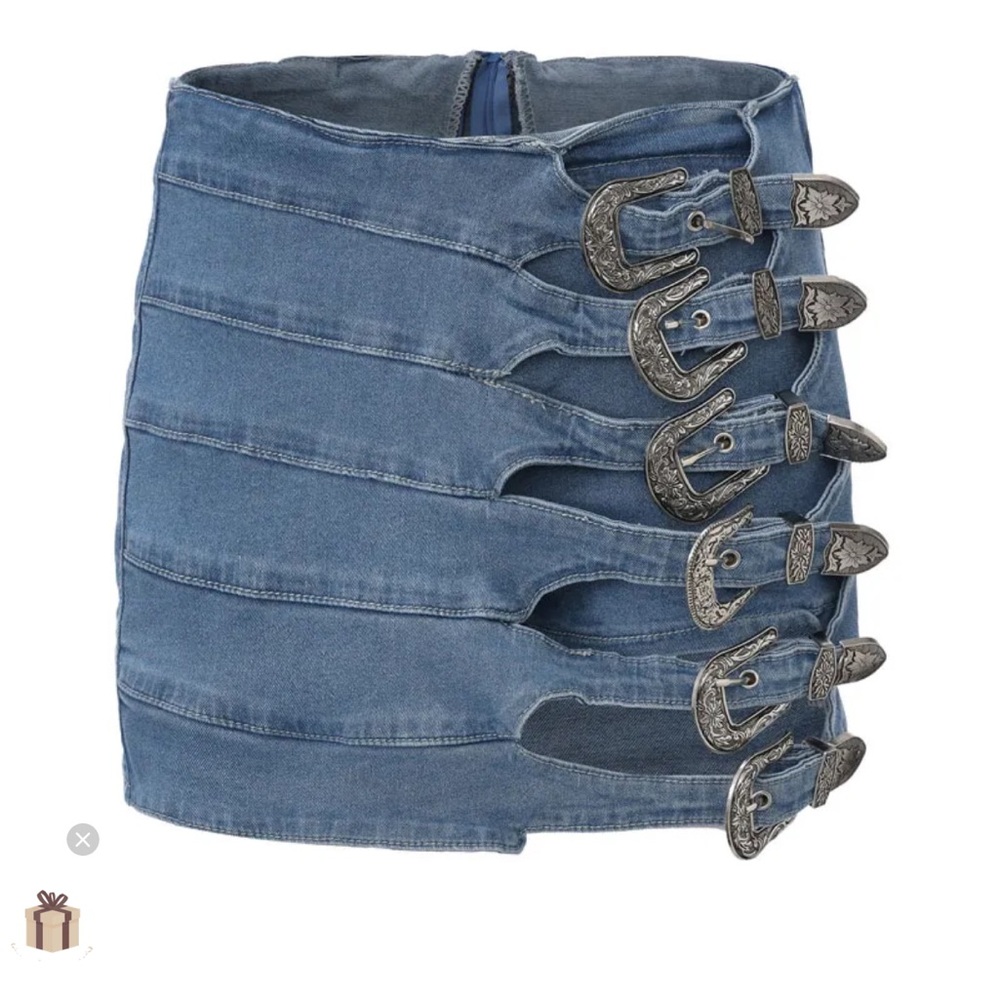 Stylish Denim Buckle Mini Skort
